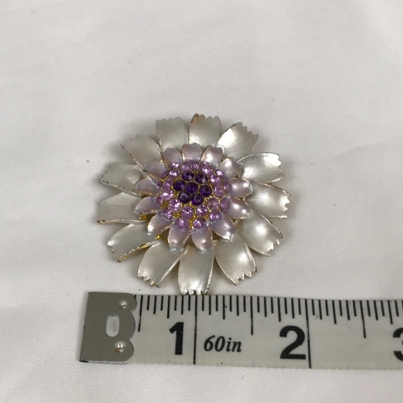Beautiful sun flower brooch - Picture 3 of 3